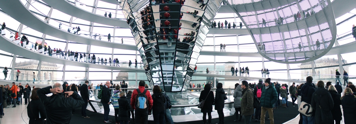 Anaxco Blog Beitrag Bild Bundestag IT-Services IT-Lösungen IT-Experten Cloud Digitalisierung Speditionssoftware TMS Datensicherheit Server