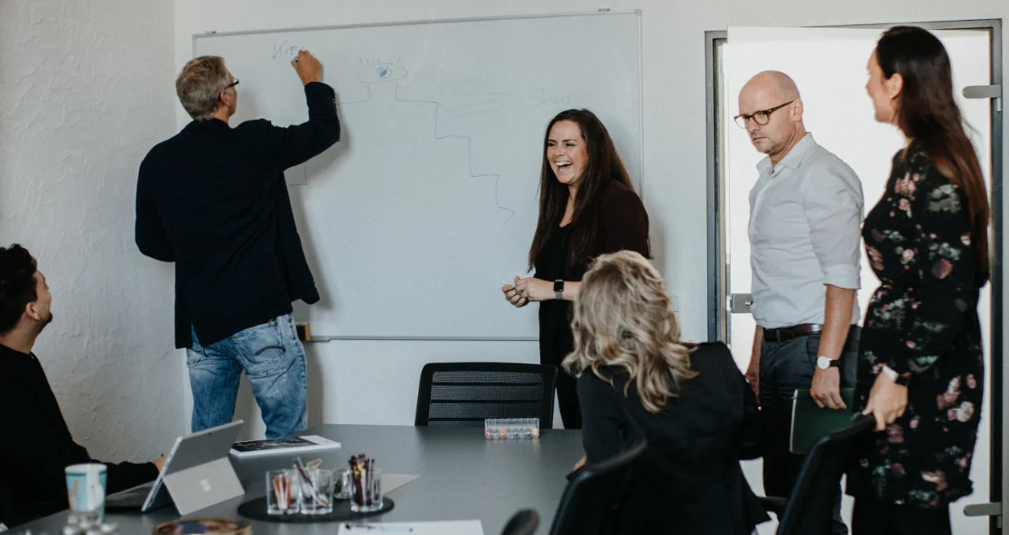 Anaxco Arbweitswelt Bild Schulung IT-Services IT-Lösungen IT-Experten Cloud Digitalisierung Speditionssoftware TMS Datensicherheit Server Anaxco Arbweitswelt Bild Schulung IT-Services IT-Lösungen IT-Experten Cloud Digitalisierung Speditionssoftware TMS Datensicherheit Server